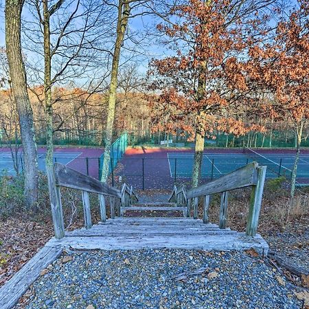 Pocono Retreat, 1 Mi To State Park And Ski Access! Tannersville Exterior foto